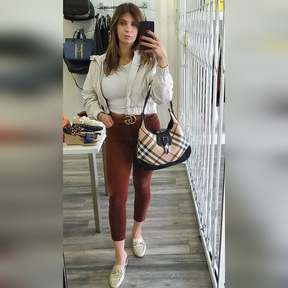 Burberry Patent Nova Check Brooke Hobo - Picture 9 of 9